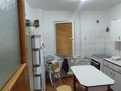 Obor, metrou, blocul Almo